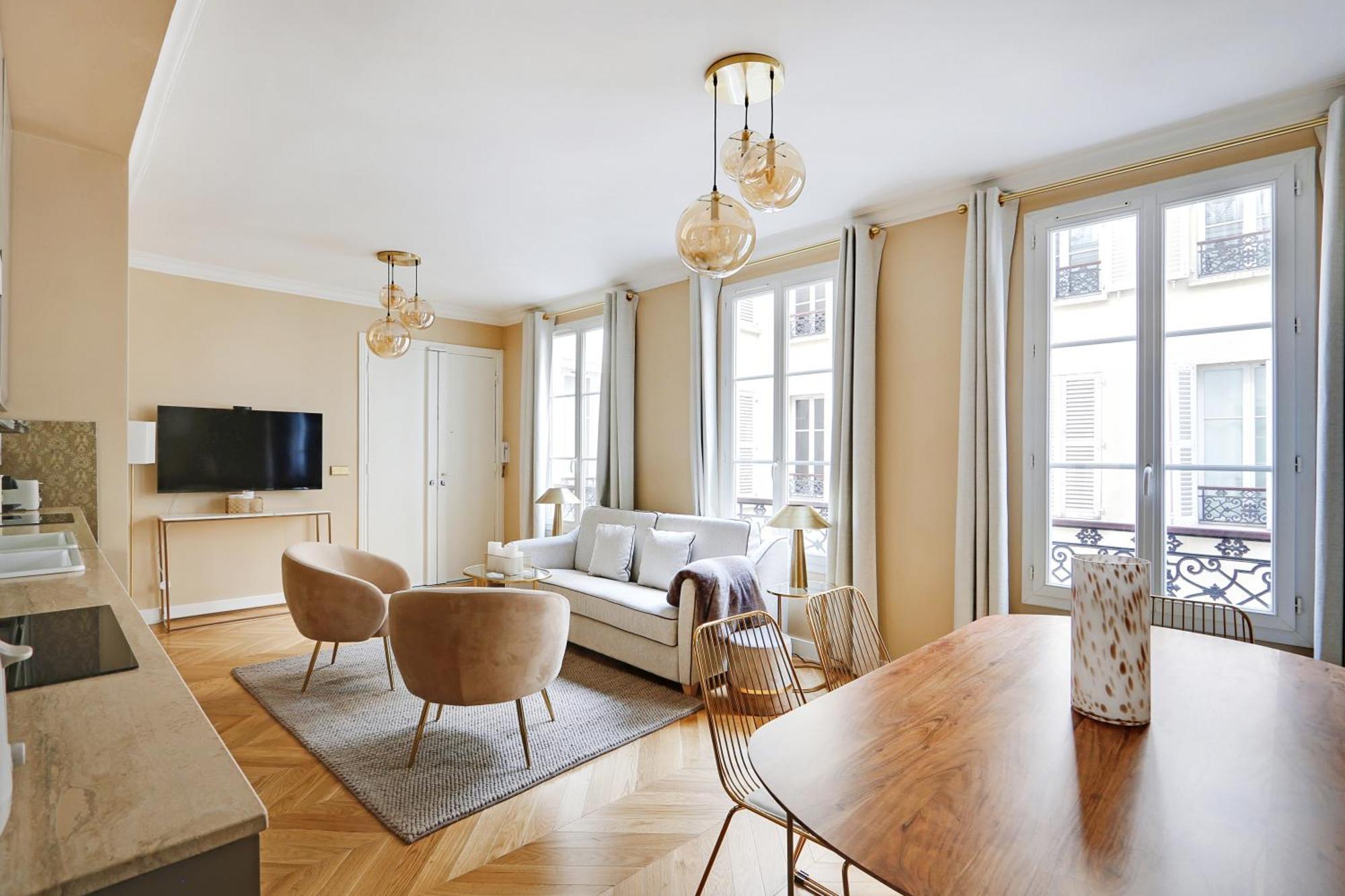 Pick A Flat'S Apartments In Opera Saint Lazarre - Rue De L'Isly Paris Exterior photo